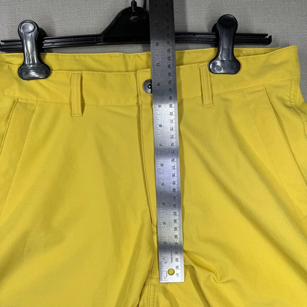The North Face Mens Rolling Sun Yellow Shorts Stretch Outdoor Activewear Size 32